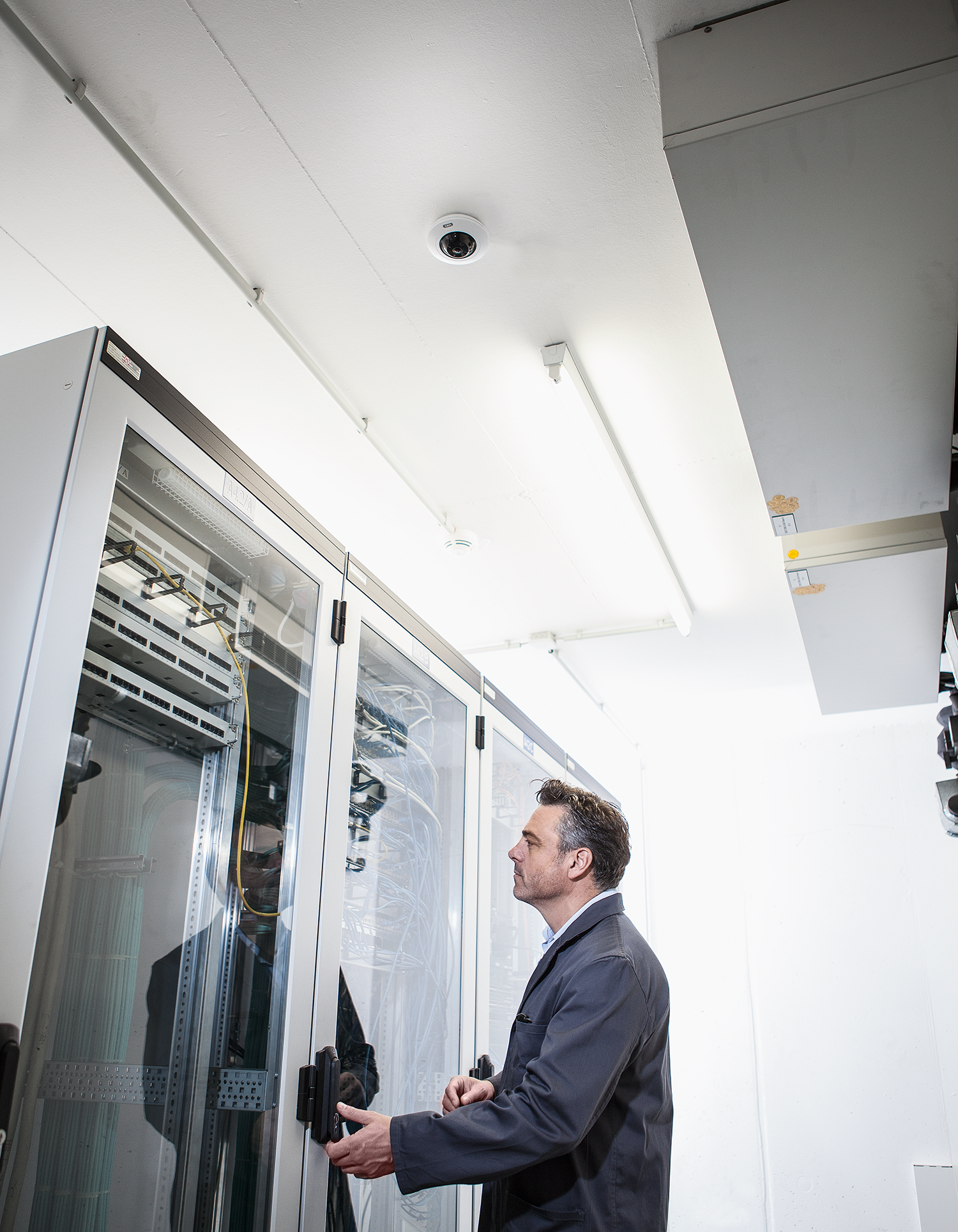 Professionelle Zutrittskontrolle und Überwachung